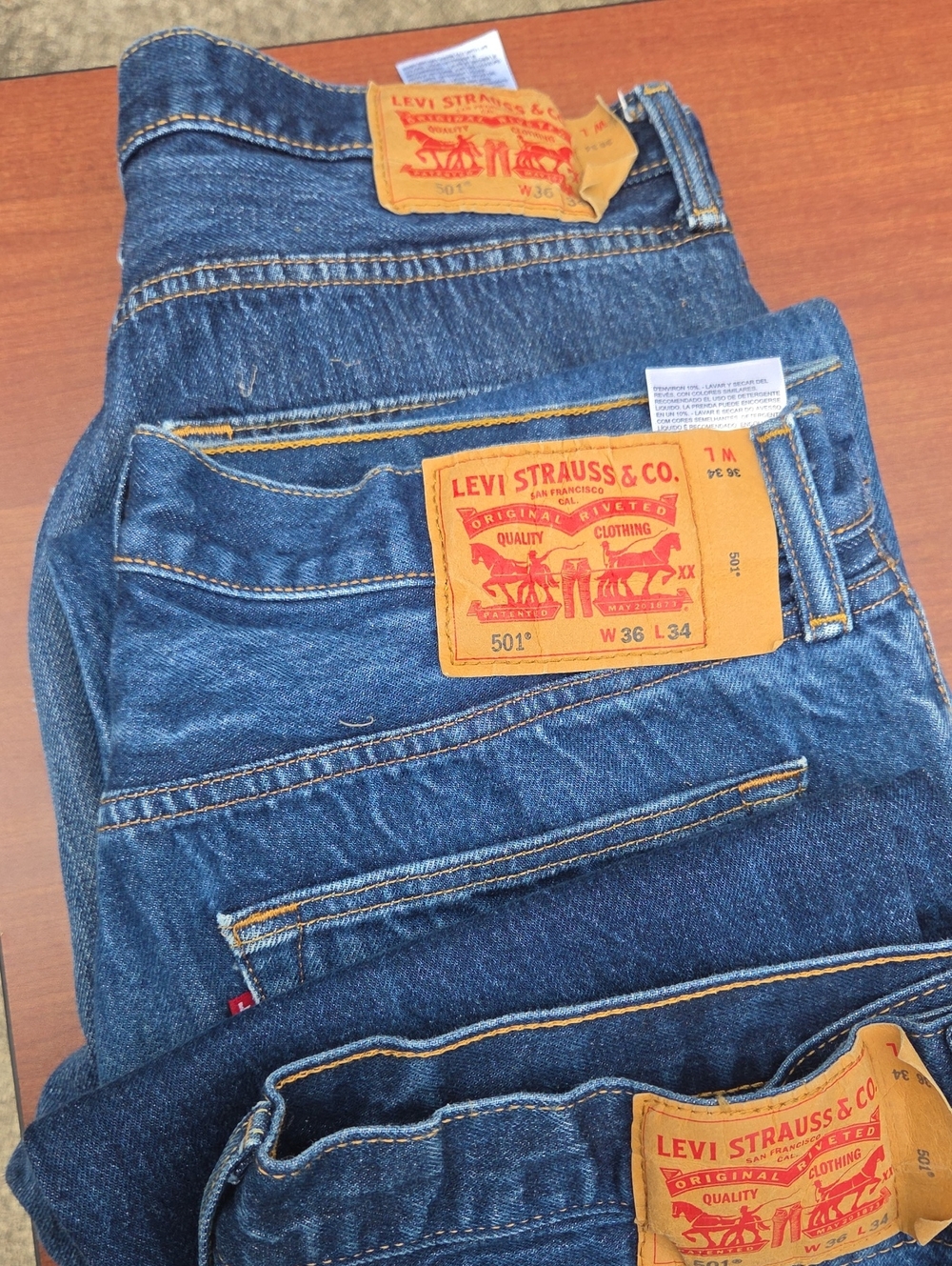 Levi's Men's Blue 501 Original Straight Jeans - Classic Denim